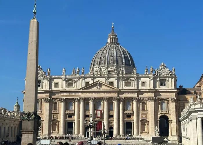 Centro San Pietro E Musei Vaticani *
